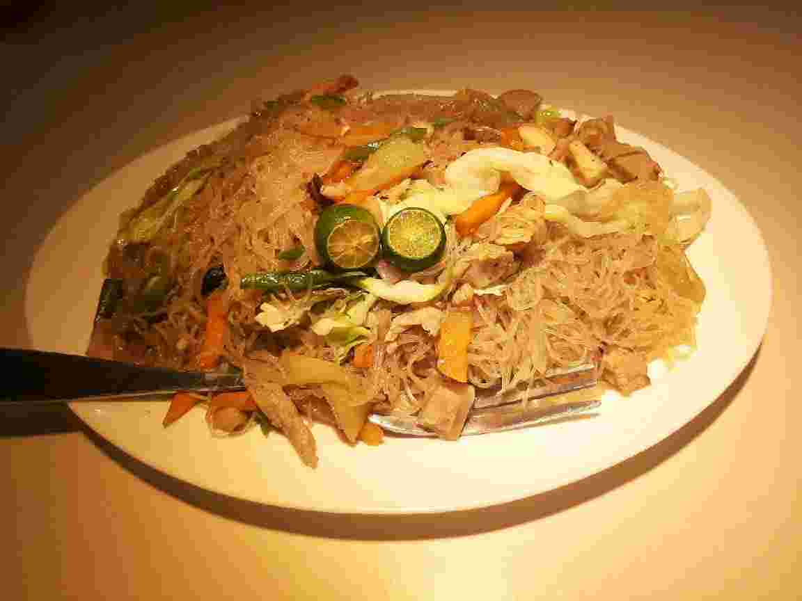 Bihon Guisado