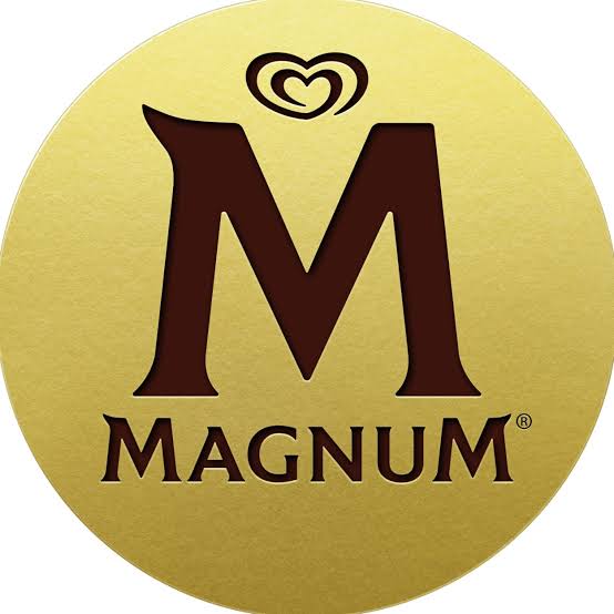Magnum w/Almond