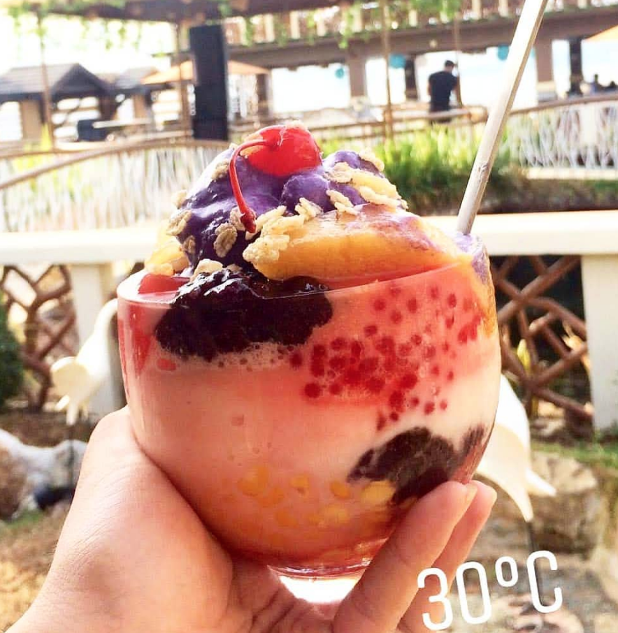 Special Halo-halo